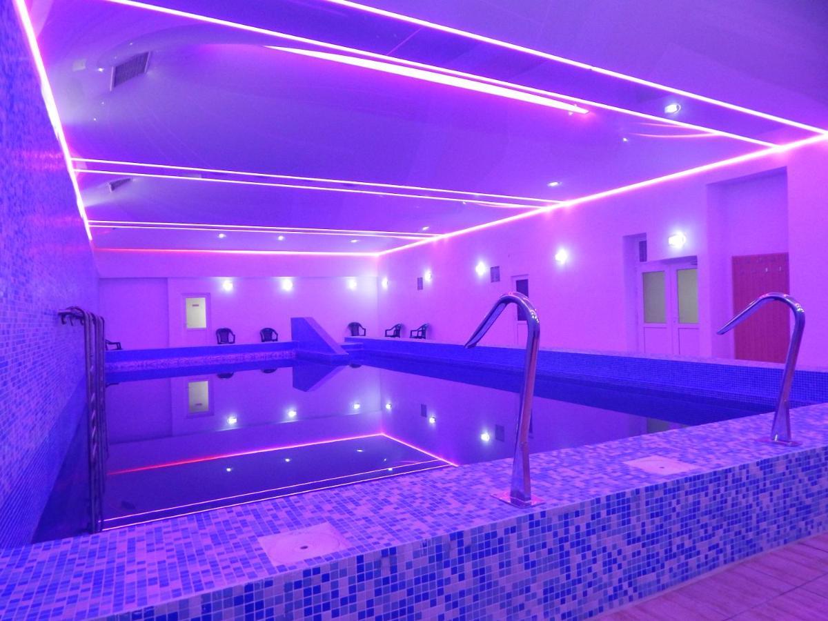 Hotel Traian Caciulata Călimăneşti Kültér fotó